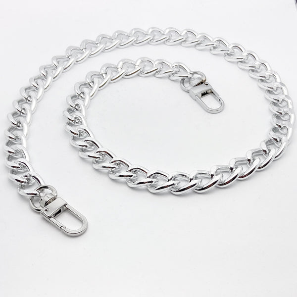 Silver Chunky Shorty Chain w/ D Clasp